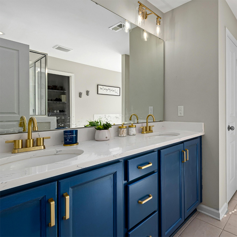 Full-Sized Bathroom Mirrors